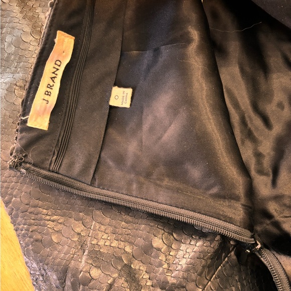 J Brand leather shorts - Picture 4 of 10